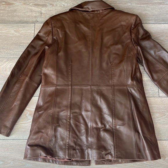 Anne Klein mid length leather coat. Size large. Brown - Picture 5 of 9